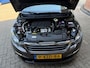 Peugeot 308 SW 1.2 e-THP Blue Lease Executive Automaat/ panoramadak/leder/navigatie/trekhaak/ etc/APK 05/2027 / NAP met 203212 km.
