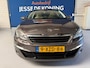 Peugeot 308 SW 1.2 e-THP Blue Lease Executive Automaat/ panoramadak/leder/navigatie/trekhaak/ etc/APK 05/2027 / NAP met 203212 km.