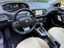 Peugeot 308 SW 1.2 e-THP Blue Lease Executive Automaat/ panoramadak/leder/navigatie/trekhaak/ etc/APK 05/2027 / NAP met 203212 km.