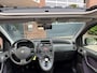 Fiat Panda 1.2 Active / bj.2010 / kleur : paars / panoramadak / trekhaak / NAP met 124302 km.en APK tot 05/2027 / zeer zuinig !!