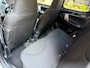 Peugeot 107 1.0 Access /bj.2012 / kleur: zwart / 5 deurs / airco / NAP met 136109 km.en APK tot 06/2027 / stereo / scherm / bellen