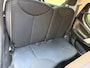 Peugeot 107 1.0 Access /bj.2012 / kleur: zwart / 5 deurs / airco / NAP met 136109 km.en APK tot 06/2027 / stereo / scherm / bellen