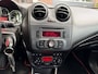 Alfa Romeo MiTo 1.4 T Progression / bj.2009 / kleur: rood / climate / sportvelgen / etc. / NAP met 189920 km.en APK tot 05/2027.