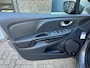 Renault Clio 0.9 TCe Limited / bj.2016 / kleur: grijs / 5 deurs / navigatie / climate / cruise / APK 03/2027 en NAP met 249980 km.