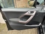 Peugeot 2008 1.2 PureTech Blue Lion / bj.2016/ panoramadak / trekhaak / airco / cruise control / NAP 118652 km.en APK tot 02/2027.
