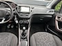 Peugeot 2008 1.2 PureTech Blue Lion / bj.2016/ panoramadak / trekhaak / airco / cruise control / NAP 118652 km.en APK tot 02/2027.