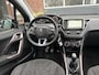 Peugeot 2008 1.2 PureTech Blue Lion / bj.2016/ panoramadak / trekhaak / airco / cruise control / NAP 118652 km.en APK tot 02/2027.