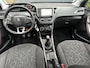 Peugeot 2008 1.2 PureTech Blue Lion / bj.2016/ panoramadak / trekhaak / airco / cruise control / NAP 118652 km.en APK tot 02/2027.