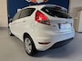 Ford Fiesta 1.0 Champion / bj.2013 / kleur: wit / 5 deurs / airco / stereo / NAP met 128232 km.en APK tot 02/2027 / Zeer Zuinig.