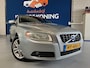 Volvo V70 2.0 D3 Summum automaat diesel / bj.2011 / leder/navigatie/climate/trekhaak/ cruise/APK tot 08/2026 en NAP met 324008 km.