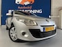Renault Megane 1.6 Expression/ kleur: grijs/ bj.2009/ 5 deurs / Airco / NAP met 226080 km.en APK 08/2026/ Nette auto,rijdt prima.
