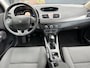 Renault Megane 1.6 Expression/ kleur: grijs/ bj.2009/ 5 deurs / Airco / NAP met 226080 km.en APK 08/2026/ Nette auto,rijdt prima.