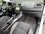 Renault Kadjar 1.2 TCe Intens /bj.2015/ parelmoer wit/ climate/trekhaak/half leder/camera/scherm/NAP met 184287 km.en APK 09/2025.