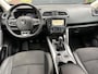 Renault Kadjar 1.2 TCe Intens /bj.2015/ parelmoer wit/ climate/trekhaak/half leder/camera/scherm/NAP met 184287 km.en APK 09/2025.