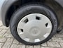Opel Corsa 1.2-16V Essentia, bj.2003,grijs,5 deurs,airco,APK tot 10/2026 en NAP met 221140 km.stuurbekrachtiging,zeer zuinige auto