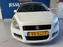 Suzuki Splash 1.0 Comfort,bj.2011,kleur:(parelmoer)wit,5 deurs,airco,APK tot 04/2027 en NAP met 138363 km.stereo,zeer zuinige auto