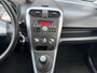 Suzuki Splash 1.0 Comfort,bj.2011,kleur:(parelmoer)wit,5 deurs,airco,APK tot 04/2027 en NAP met 138363 km.stereo,zeer zuinige auto