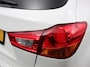Mitsubishi ASX 1.6 Instyle ClearTec Climate Control Navigatie Lederen bekleding Elektrische bestuurdersstoel Cruise Control Trekhaak Licht Metalen Velgen Camera