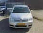 Toyota Verso 1.8 VVT-i Sol 7PERSOONS! Airco l Cruise l Elek pakket l MTF-stuur! 2e eigenaar l TOPSTAAT!
