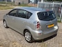 Toyota Verso 1.8 VVT-i Sol 7PERSOONS! Airco l Cruise l Elek pakket l MTF-stuur! 2e eigenaar l TOPSTAAT!