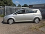 Toyota Verso 1.8 VVT-i Sol 7PERSOONS! Airco l Cruise l Elek pakket l MTF-stuur! 2e eigenaar l TOPSTAAT!
