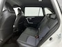 Toyota RAV4 2.5 Hybrid AWD Bi-Tone | 1650KG trekgewicht | Stoel+stuurverwarming | Elektrische Achterklep | Parkeersensoren Voor+achter | Draadloze telefoonlader | Apple CarPlay/Android Auto | Cruise Control Adaptive |