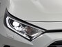 Toyota RAV4 2.5 Hybrid AWD Bi-Tone | 1650KG trekgewicht | Stoel+stuurverwarming | Elektrische Achterklep | Parkeersensoren Voor+achter | Draadloze telefoonlader | Apple CarPlay/Android Auto | Cruise Control Adaptive |