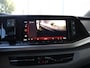 Volkswagen Multivan Bulli Edition L2 1.5 eHybrid EU6 180 kW 245pk | 2 Persoons bed | 7 Zits | Navigatie | Trekhaak | Panorama dak | 19 inch Lm velgen | ACC | Apple Carplay | Elek. bedienb. Schuifdeuren en achterklep | IQ Light |