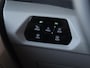 Volkswagen Multivan Bulli Edition L2 1.5 eHybrid EU6 180 kW 245pk | 2 Persoons bed | 7 Zits | Navigatie | Trekhaak | Panorama dak | 19 inch Lm velgen | ACC | Apple Carplay | Elek. bedienb. Schuifdeuren en achterklep | IQ Light |