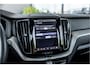 Volvo XC60 2.0 T6 Plug-in hybrid AWD - R Design | Panorama | Memory | Elek. Trekhaak | 360 Camera