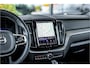 Volvo XC60 2.0 T6 Plug-in hybrid AWD - R Design | Panorama | Memory | Elek. Trekhaak | 360 Camera