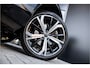 Volvo XC60 2.0 T6 Plug-in hybrid AWD - R Design | Panorama | Memory | Elek. Trekhaak | 360 Camera