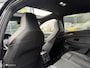 Volkswagen Golf 8 1.5 eTSI 3x R-Line DSG PANO IQ SFEER BLACK
