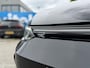Volkswagen Golf 8 1.5 eTSI 3x R-Line DSG PANO IQ SFEER BLACK