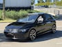 Volkswagen Golf 8 1.5 eTSI 3x R-Line DSG PANO IQ SFEER BLACK
