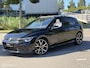 Volkswagen Golf 8 1.5 eTSI 3x R-Line DSG PANO IQ SFEER BLACK