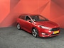 Ford Focus Wagon 1.0 ST-Line | Candy red | Trekhaak | NL origineel