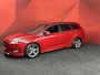 Ford Focus Wagon 1.0 ST-Line | Candy red | Trekhaak | NL origineel