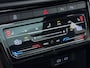 Volkswagen T-Roc 1.5TSI Automaat R-Line Panoramadak Stoelverwarming Adap.Cruise Virtal Cockpit Camera Elek.Achterklep Navi Apple Carplay Android Auto Business+ Keyless Pdc Privacy Glas Lmv Led DAB+ Licht-Regensensor