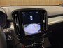 Volvo XC40 2.0 B4 Plus Dark | BLIS | Verwarmde Voorstoelen | Camera | Keyless start / entry | Harman Kardon |