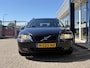 Volvo V70 2.4 Edition Sport / Cruise-Control / Stoelverwarming / Trekhaak / Climate-Control / 17'' LMV / All-Season / ENZ.