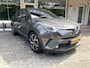 Toyota C-HR / C-HR+ 1.8 Hybrid Style Lederen bekleding/Autom. airco/Audio Primium/Verw. buitenspieg./Cruise contr. adapt./Dode hoek detectie/Navi Full map/Parkeersens. v.+a./Verw. voorstoelen/L/M 18 Inch