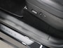 Tesla Model Y RWD 58 kWh [PANORAMADAK, APPLE CARPLAY, ANDROID AUTO, ELEKTRISCHE STOELEN, PDC, CAMERA, STOELVERWARMING, STUURVERWARMING, KEYLESS ENTRY, KEYLESS START, DODEHOEKDETECTIE, CLIMATE CONTROL, NIEUWSTAAT]