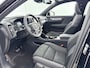 Volvo EX40 Twin Motor Plus 82 kWh | 19" | Panoramadak | Leder/Nubuck | 360 Camera | Harman Kardon | Adaptieve Cruise | BLIS | Keyless | Elektr. Achterklep | Stoel/Stuurverwarming | Warmtepomp | Parkeercamera