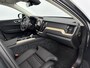 Volvo XC60 T6 Plus Dark | 20" | Panoramadak | Head-up | 360 Camera | Elektr. verst. Stoelen | Stoel/Stuur/Achterbankverwarming | Adaptieve Cruise | BLIS