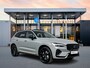 Volvo XC60 T6 Recharge Plus Black Edition | 21" | Panoramadak | Head Up | 360 Camera | Trekhaak | Harman Kardon | Full LED | Elektr. verst. Sportstoelen | Adaptieve Cruise | BLIS | Stoel/Stuur/Achterbankverwarming