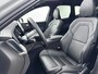 Volvo XC60 T6 Recharge Plus Black Edition | 21" | Panoramadak | Head Up | 360 Camera | Trekhaak | Harman Kardon | Full LED | Elektr. verst. Sportstoelen | Adaptieve Cruise | BLIS | Stoel/Stuur/Achterbankverwarming