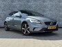 Volvo V40 1.5 T3 Polar+ Sport | R-Design | Trekhaak | Achteruitrijcamera | Parkeersensoren | Parkeerassistent | Panoramadak | Harman Kardon Audio | LED Koplampen | Keyless Entry | Alarm