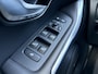 Volvo V40 1.5 T3 Polar+ Sport | R-Design | Trekhaak | Achteruitrijcamera | Parkeersensoren | Parkeerassistent | Panoramadak | Harman Kardon Audio | LED Koplampen | Keyless Entry | Alarm