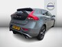 Volvo V40 1.5 T3 Polar+ Sport | R-Design | Trekhaak | Achteruitrijcamera | Parkeersensoren | Parkeerassistent | Panoramadak | Harman Kardon Audio | LED Koplampen | Keyless Entry | Alarm